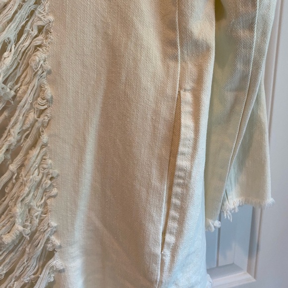 🎁NWT BiBi Ivory Long Button Down Distressed Denim Jacket S - Picture 6 of 11